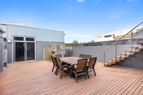 Esplanade Escape - Accommodation Burleigh 31