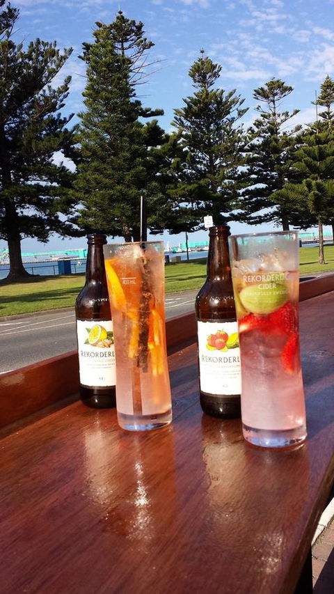 Grand Tasman Hotel - Accommodation Burleigh 4