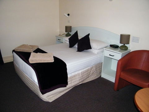 Grand Tasman Hotel - Accommodation Burleigh 39