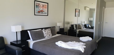 2 Austinmer Studio - Accommodation Burleigh 2