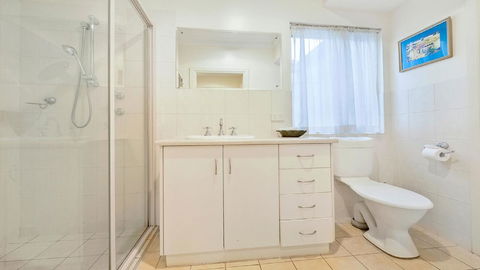 GOUGER 265 - Accommodation Burleigh 10