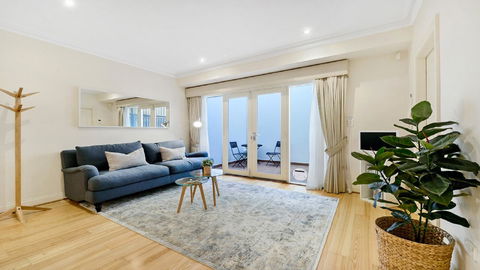 GOUGER 265 - Accommodation Burleigh 19