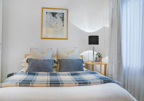 GOUGER 265 - Accommodation Burleigh 1