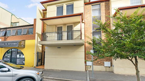 GOUGER 265 - Accommodation Burleigh 23