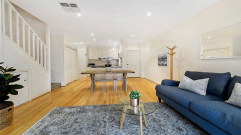GOUGER 265 - Accommodation Burleigh 17