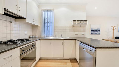 GOUGER 265 - Accommodation Burleigh 15