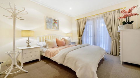 GOUGER 265 - Accommodation Burleigh 9