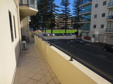 Holdfast Shores Apartments - Accommodation Burleigh 13