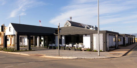 Ellen Hotel - Accommodation Burleigh 9