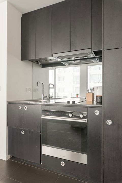 Ther-Rich Elegant 1BR Apartment In Walkerville - Accommodation Burleigh 9