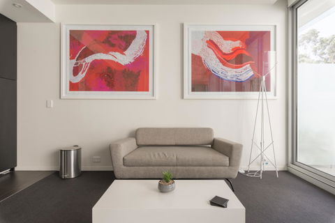 Ther-Rich Elegant 1BR Apartment In Walkerville - Accommodation Burleigh 18