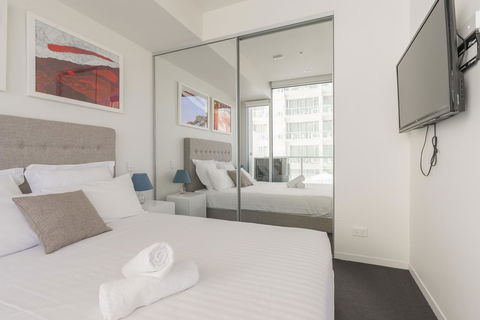 Ther-Rich Elegant 1BR Apartment In Walkerville - Accommodation Burleigh 6