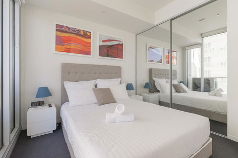 Ther-Rich Elegant 1BR Apartment In Walkerville - Accommodation Burleigh 4