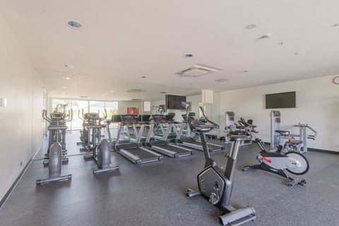 Ther-Rich Elegant 1BR Apartment In Walkerville - Accommodation Burleigh 36