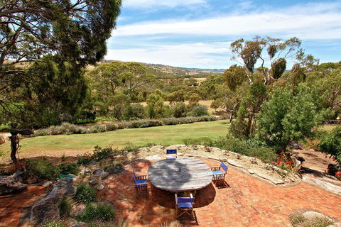 Cabernet Cottage - Accommodation Burleigh 7