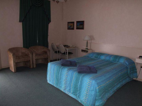 Streaky Bay Hotel Motel - Accommodation Burleigh 2