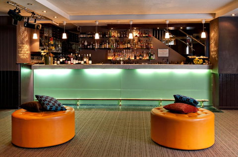 Ambassadors Hotel - Accommodation Burleigh 6