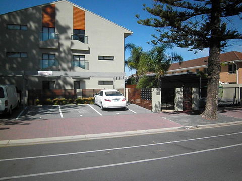 Marco Polo Apartments - Accommodation Burleigh 0