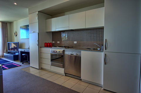 Pier 216 - Accommodation Burleigh 8