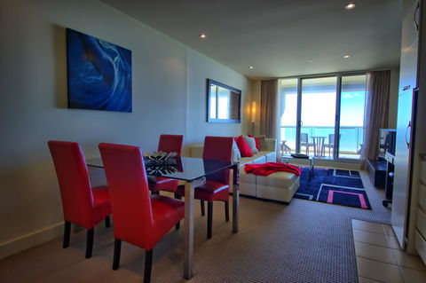 Pier 216 - Accommodation Burleigh 5