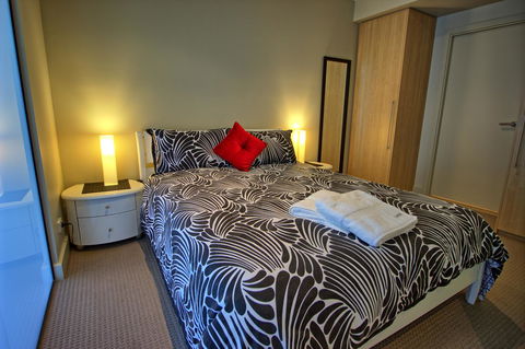 Pier 216 - Accommodation Burleigh 9