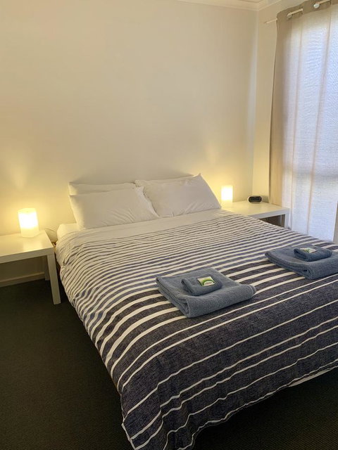 Bayview Beach House Apartment No 1 - Accommodation Burleigh 7