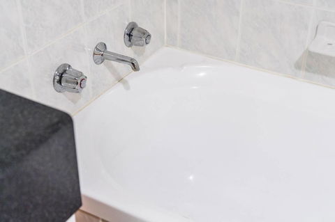 Executive 3 Bedroom Apartment + Internet + Parking - Accommodation Burleigh 37