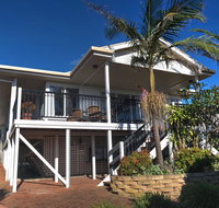 The Whitehouse - Accommodation Burleigh