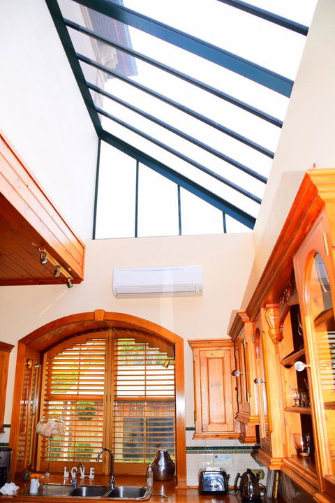 Grand Bluestone Mansion - Accommodation Burleigh 11
