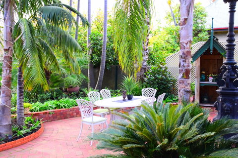 Grand Bluestone Mansion - Accommodation Burleigh 18