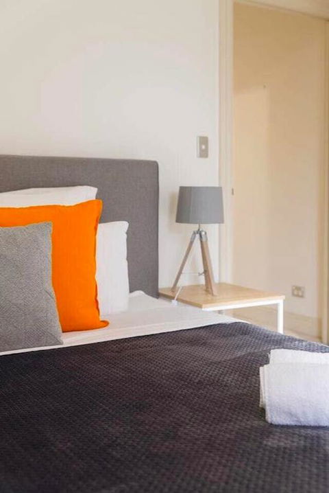 One Bedroom In Adelaideâ€™s East End FREE WIFI*Netflix*Parking - Accommodation Burleigh 1