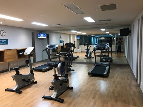 Glenelg Holiday Apartments-Pier - Accommodation Burleigh 8