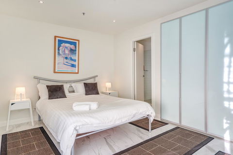 Glenelg Skyline Beachfront Penthouse, Adelaide - Accommodation Burleigh 17