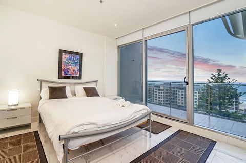 Glenelg Skyline Beachfront Penthouse, Adelaide - Accommodation Burleigh 14