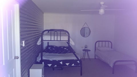 Hilltop Escape - Accommodation Burleigh 7