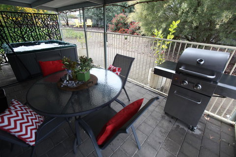 One Tree Bed And Breakfast - Accommodation Burleigh 3