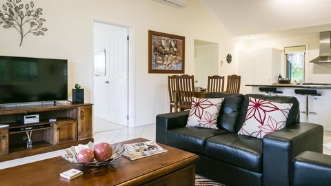 One Tree Bed And Breakfast - Accommodation Burleigh 6