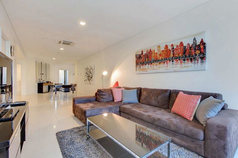 Executive Suite, Incredible Views Of City - Accommodation Burleigh 0
