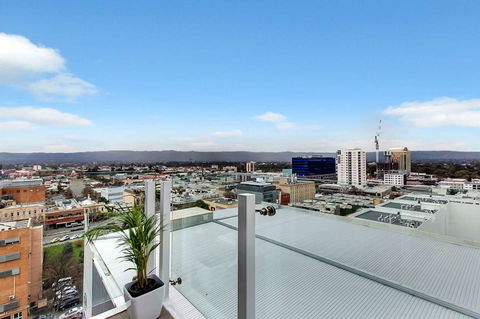 Executive Suite, Incredible Views Of City - Accommodation Burleigh 1