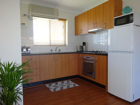 Aurora Holiday Apartment @West Beach - Accommodation Burleigh 19