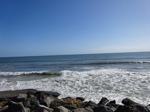 Aurora Holiday Apartment @West Beach - Accommodation Burleigh 28