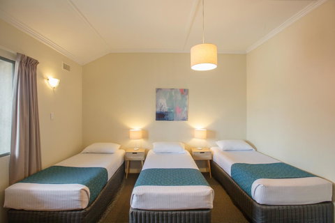 Greenways Apartments - Accommodation Burleigh 9