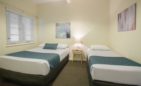 Greenways Apartments - Accommodation Burleigh 11
