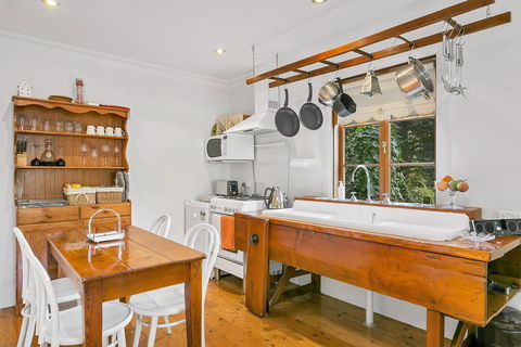 Aldgate Creek Cottage Bed And Breakfast - Accommodation Burleigh 5