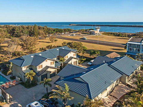 Casuarina 1 - Accommodation Burleigh 13