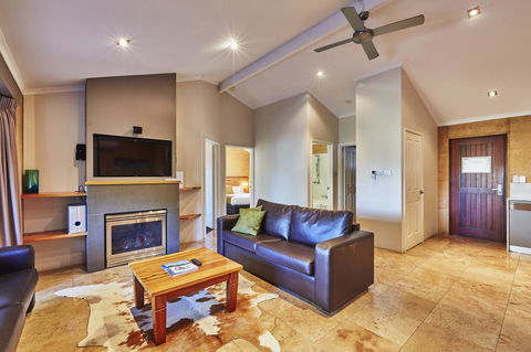 Eight Willows Retreat - Accommodation Burleigh 13