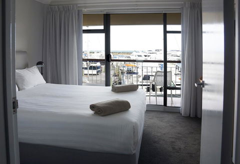 Oceanside 23 - Accommodation Burleigh 3