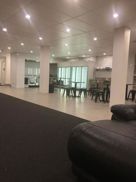 Perth City Backpackers Hostel - Note - Valid Passport Required To Check In - Accommodation Burleigh 11