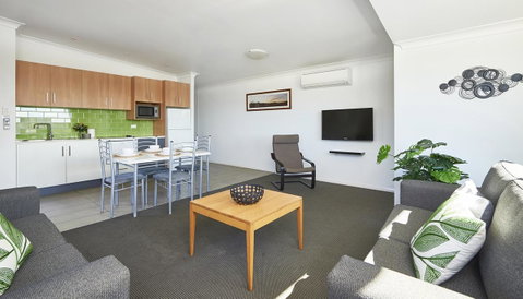Harbour View Apartments - Accommodation Burleigh 5