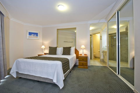 Abbey Beach Resort - Accommodation Burleigh 27
